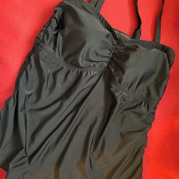 Torrid 2 pc swim suit Sz 2 - Picture 2 of 10